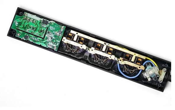 基于力生美LN1F20 LN5S03 LN4050 的罗马仕USB插线板拆解